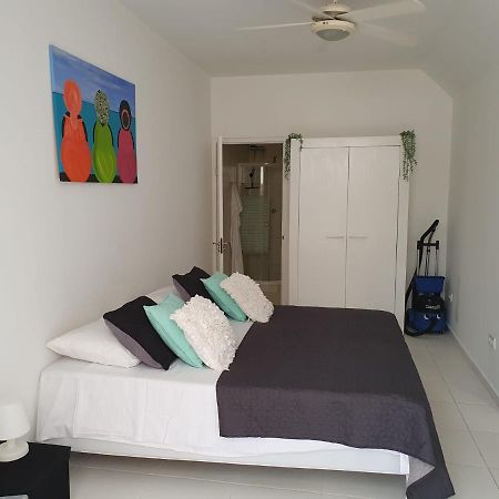A2 Apartment Budget At Jan Thiel Curacao Exterior photo